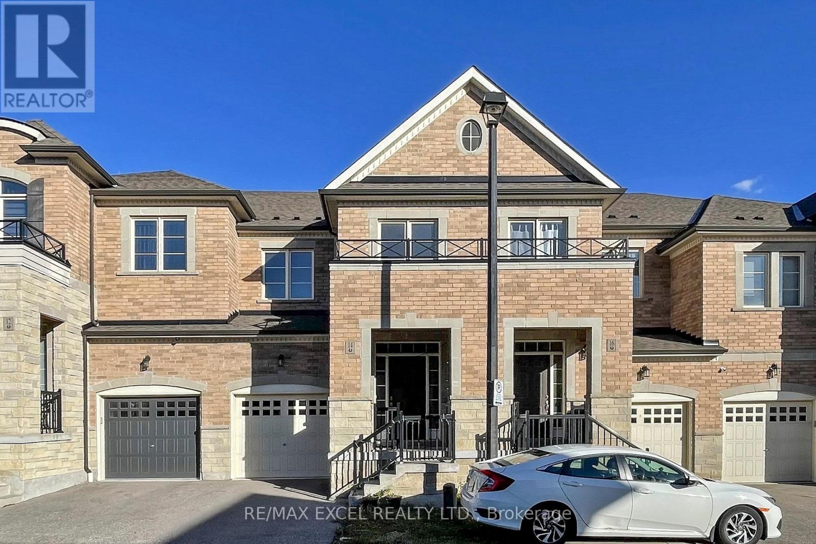 14 Twinflower Lane, Richmond Hill, Ontario  L4E 1E7 - Photo 2 - N13216840