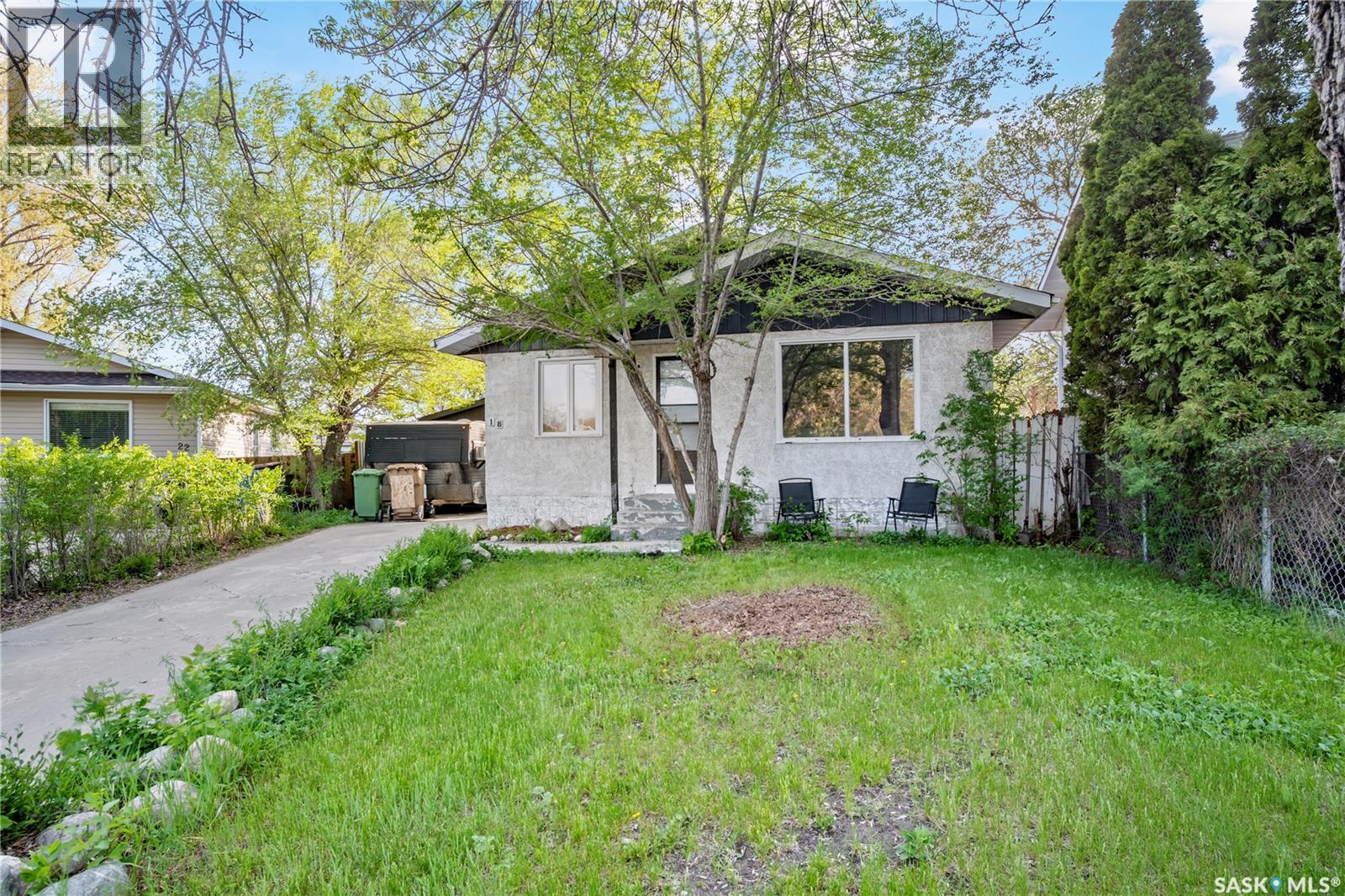 18 Hyland Crescent, Regina, Saskatchewan  S4R 7P3 - Photo 1 - SK037631