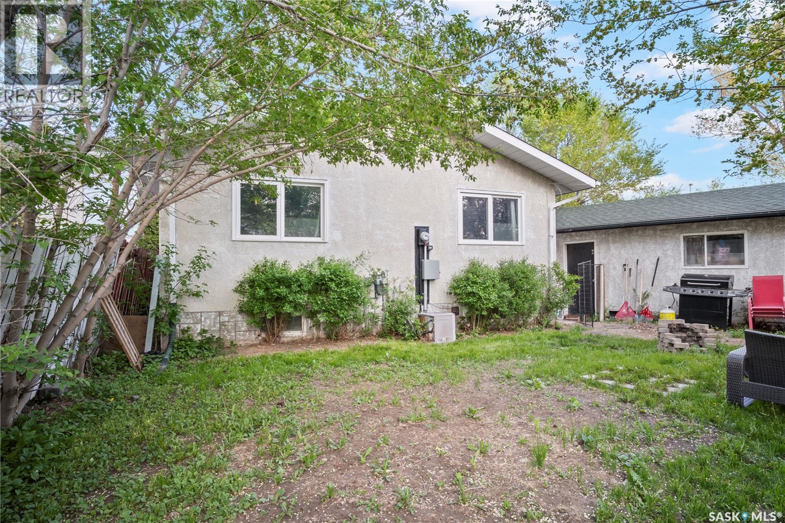 18 Hyland Crescent, Regina, Saskatchewan  S4R 7P3 - Photo 31 - SK037631
