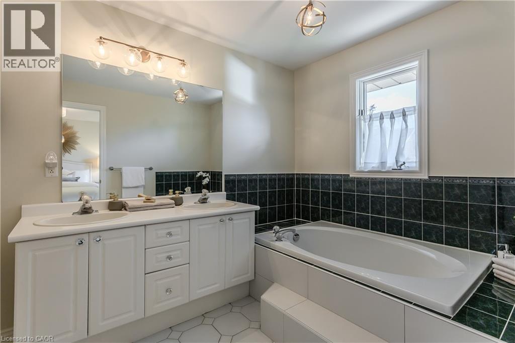 4153 Arbourfield Drive, Burlington, Ontario  L7M 4A7 - Photo 21 - 40834674