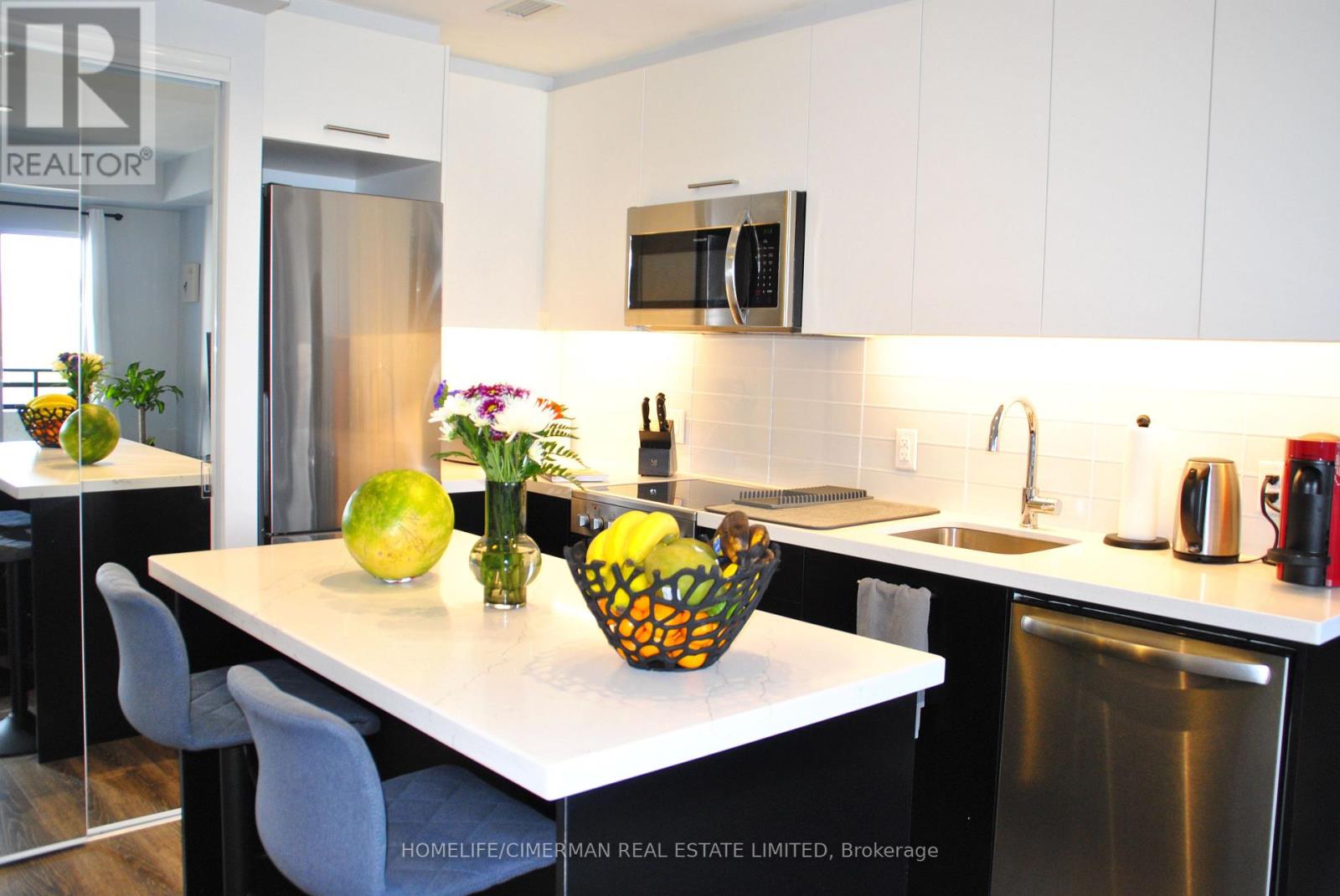 418 - 1 Neighbourhood Lane, Toronto, Ontario  M8Y 0C2 - Photo 4 - W13216772