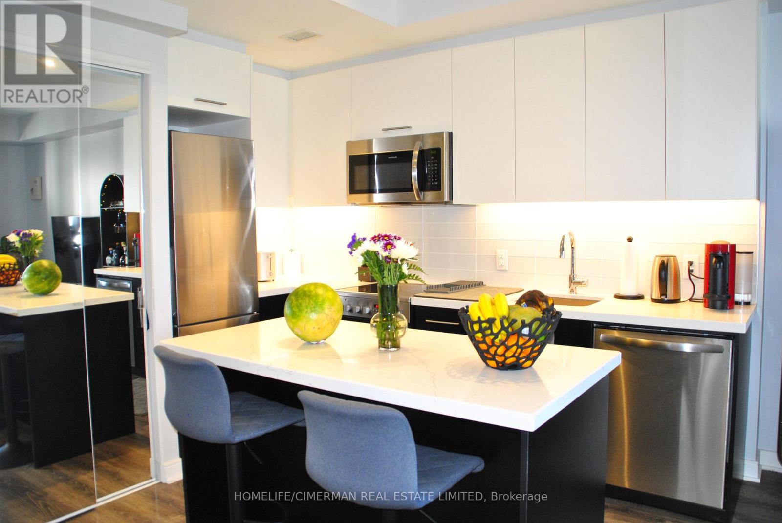 418 - 1 Neighbourhood Lane, Toronto, Ontario  M8Y 0C2 - Photo 6 - W13216772
