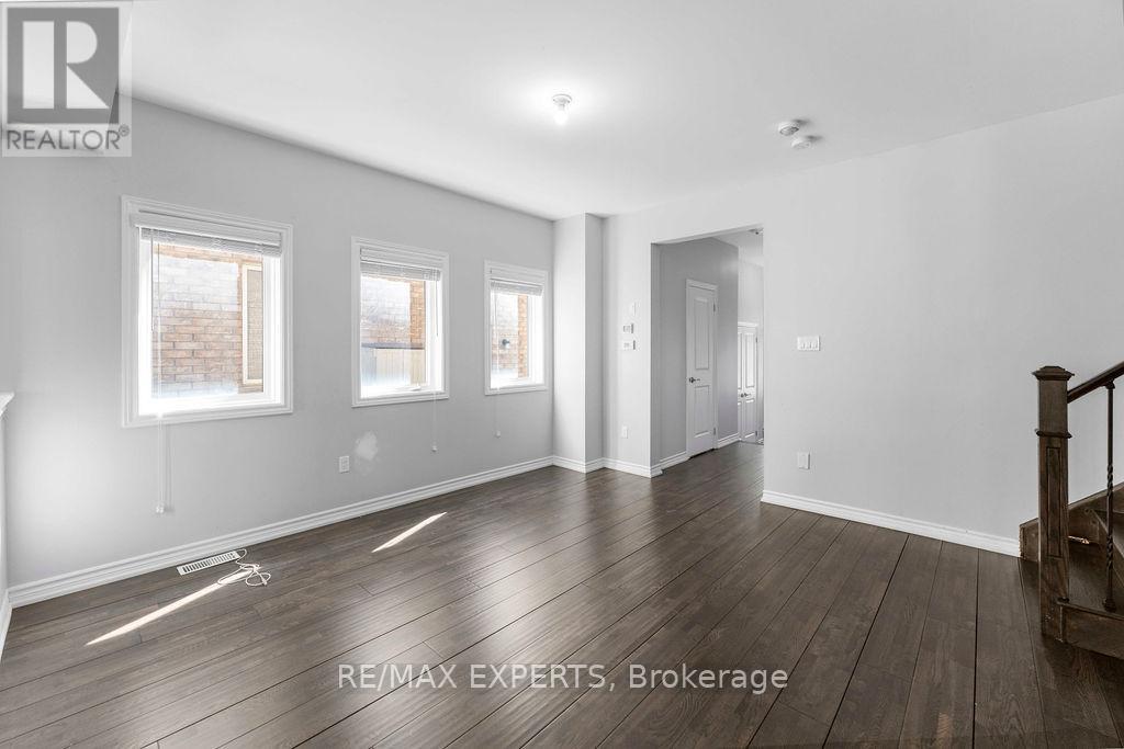 300 Remembrance Road, Brampton, Ontario  L7A 0G4 - Photo 3 - W13216796