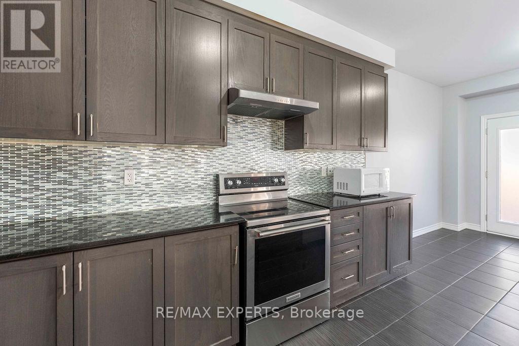300 Remembrance Road, Brampton, Ontario  L7A 0G4 - Photo 8 - W13216796