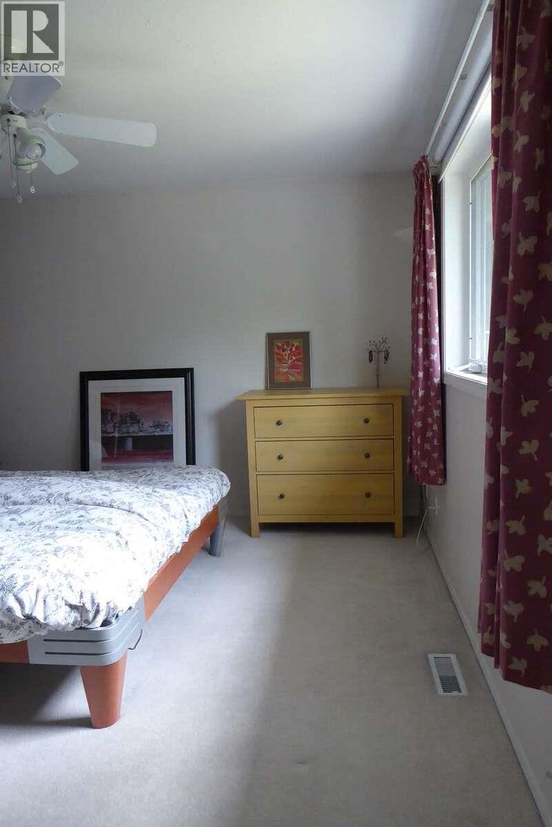 1510 Cedar Street, Golden, British Columbia  V0A 1H6 - Photo 16 - 10380010