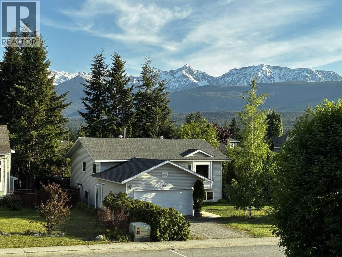 1510 Cedar Street, Golden, British Columbia  V0A 1H6 - Photo 2 - 10380010