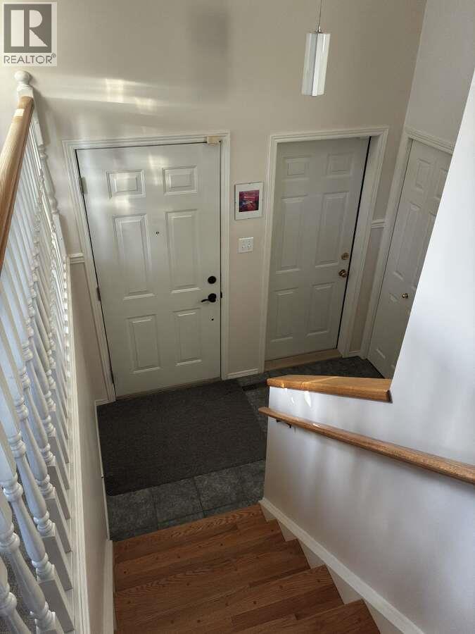 1510 Cedar Street, Golden, British Columbia  V0A 1H6 - Photo 4 - 10380010
