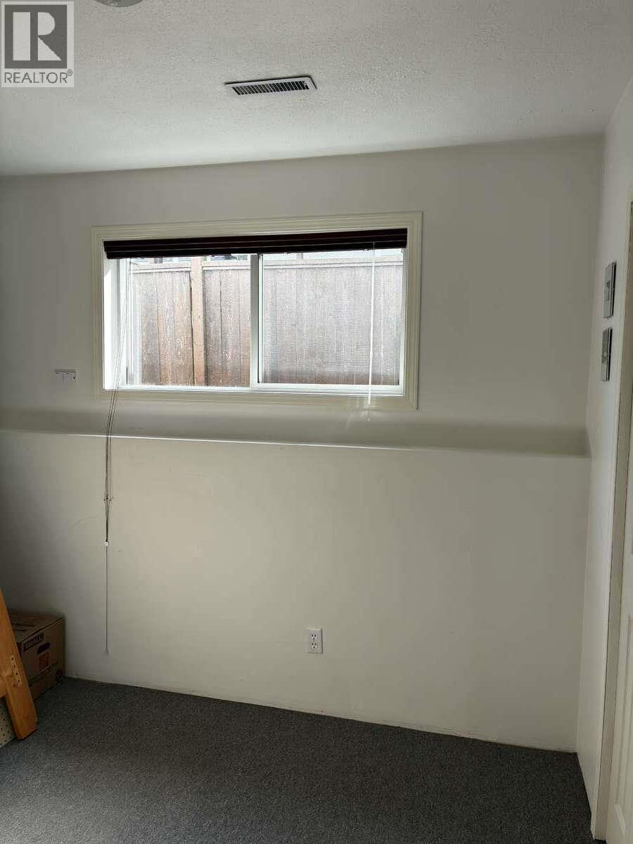 1510 Cedar Street, Golden, British Columbia  V0A 1H6 - Photo 32 - 10380010