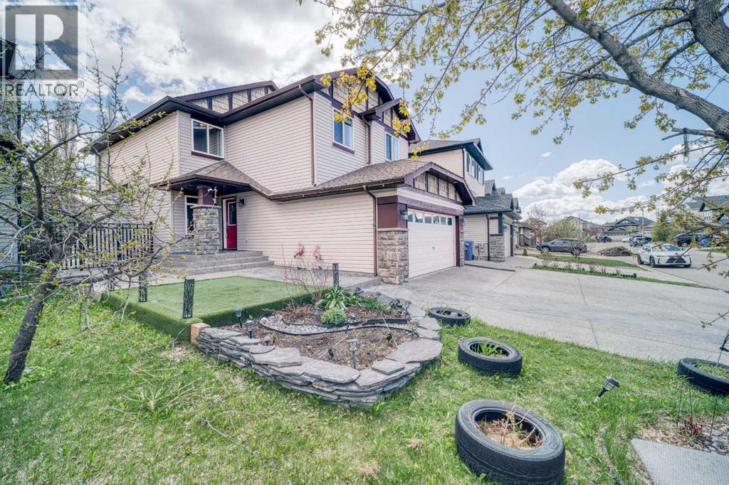 100 Royal Birch Crescent Nw, Calgary, Alberta  T3G 5N8 - Photo 3 - A2313207