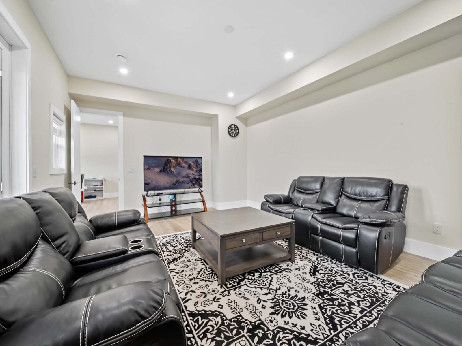 8204 Harvest Place, Eastern Hillsides, Chilliwack, British Columbia  V4Z 0E4 - Photo 17 - R3129097