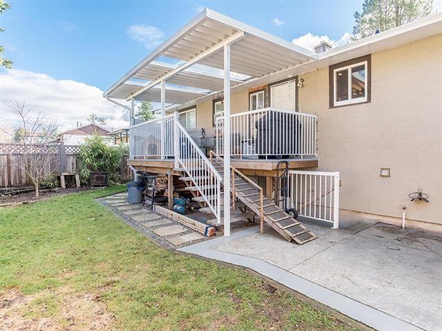 11719 75a Avenue, Delta, British Columbia  V4C 1J6 - Photo 11 - R3127621