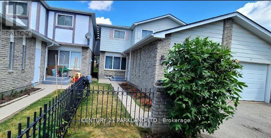 42 ANTIBES DRIVE, Toronto, Ontario