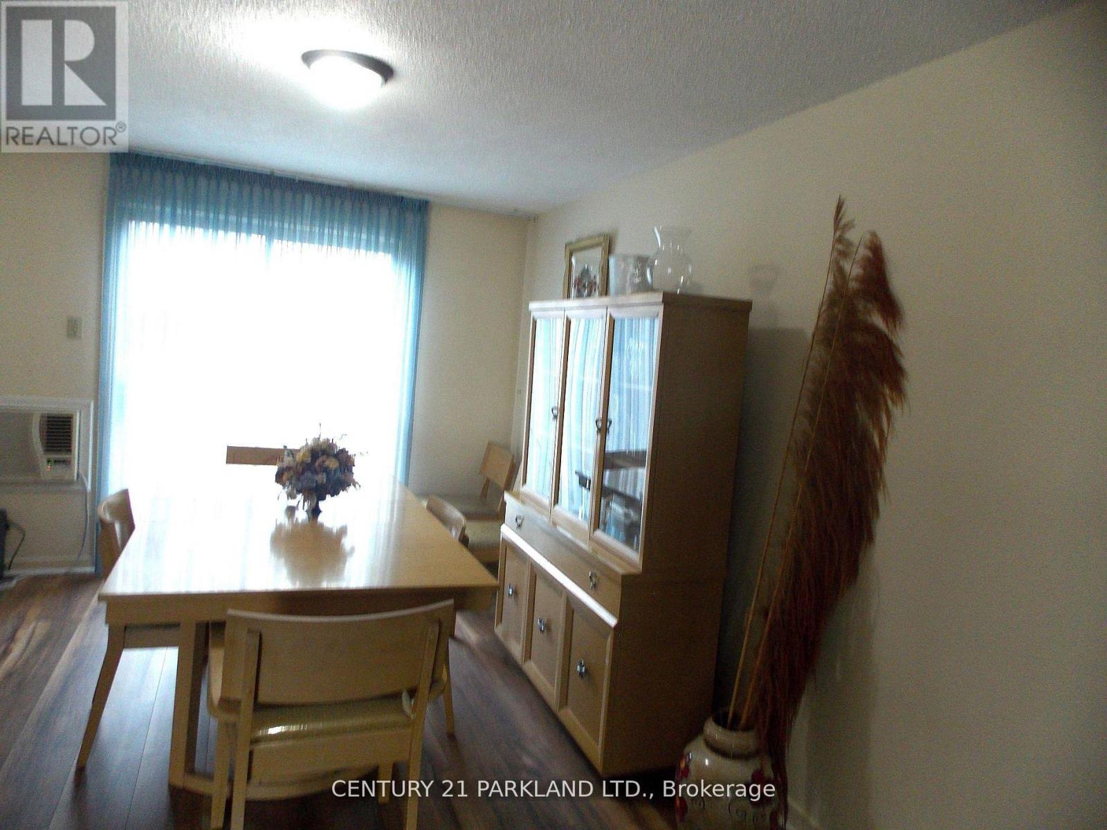 42 Antibes Drive, Toronto, Ontario  M2R 3K4 - Photo 4 - C13216874