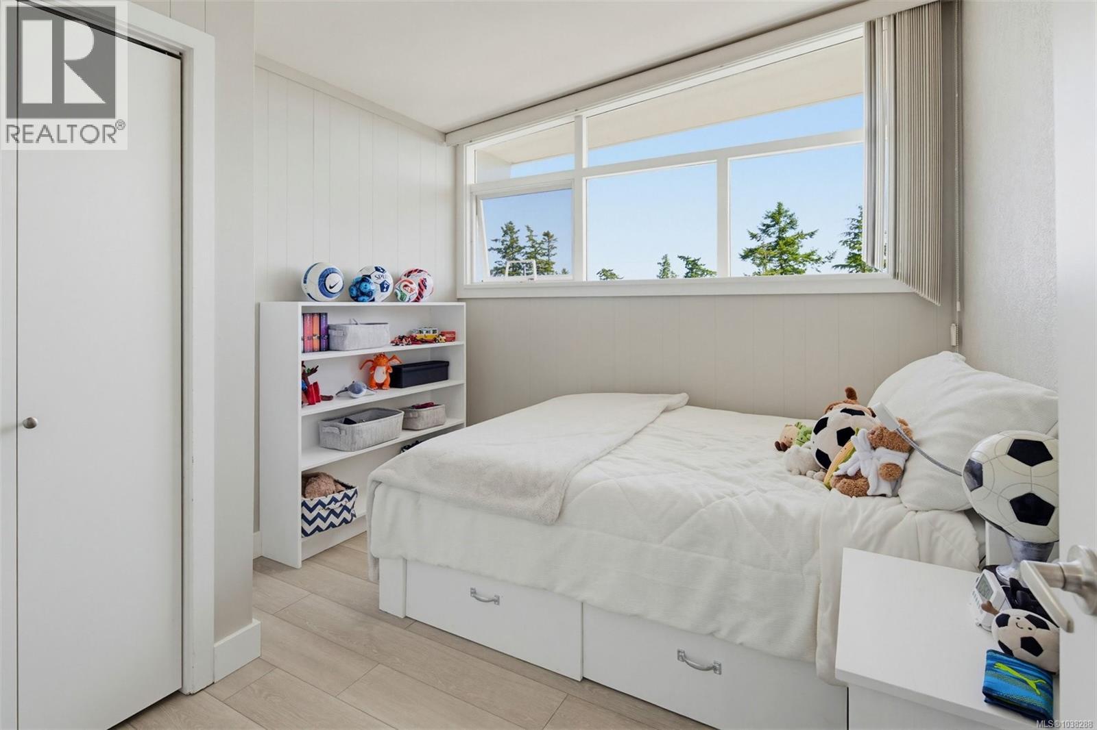 5266 Parker Ave, Saanich, British Columbia  V8Y 2M9 - Photo 28 - 1038288