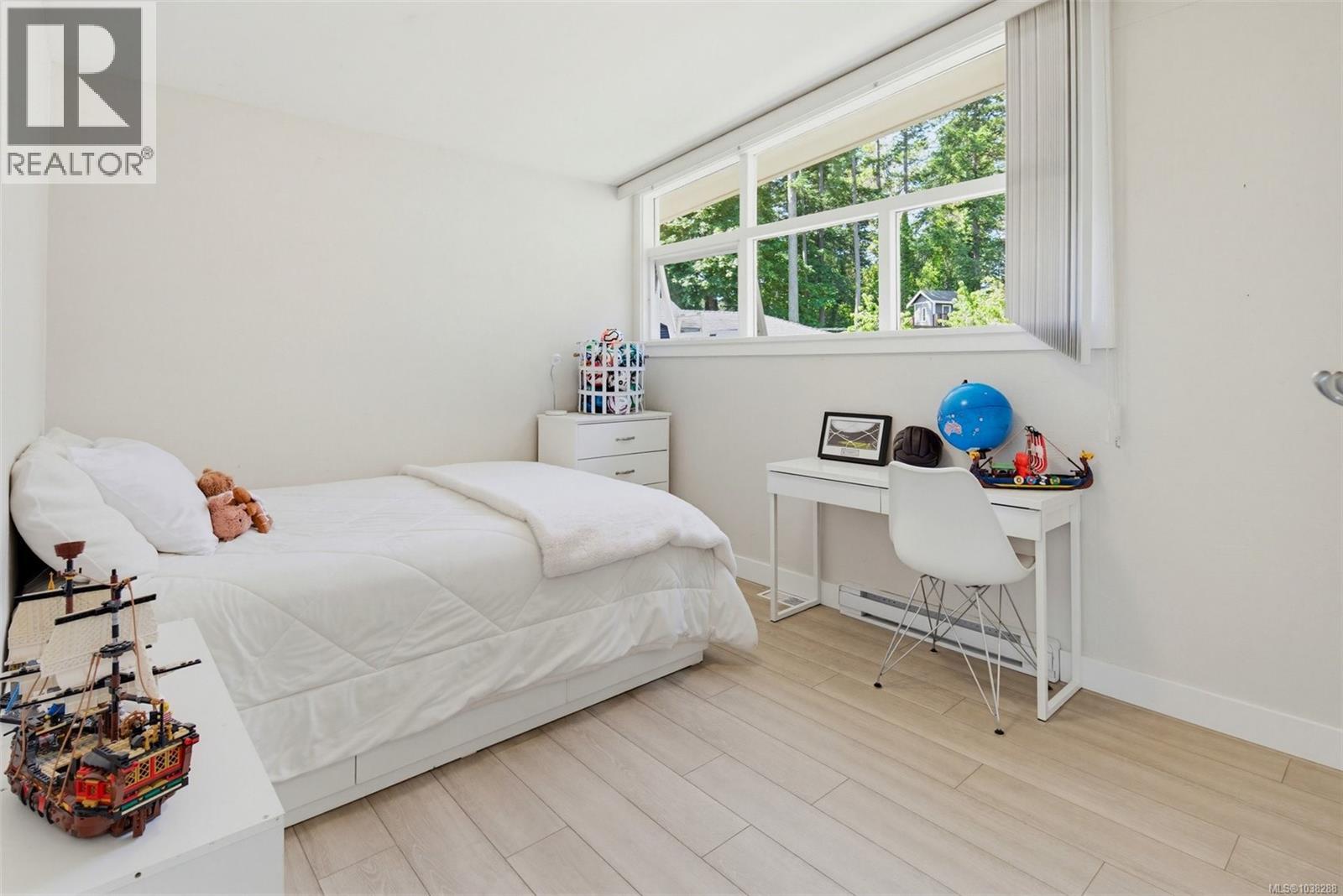 5266 Parker Ave, Saanich, British Columbia  V8Y 2M9 - Photo 29 - 1038288