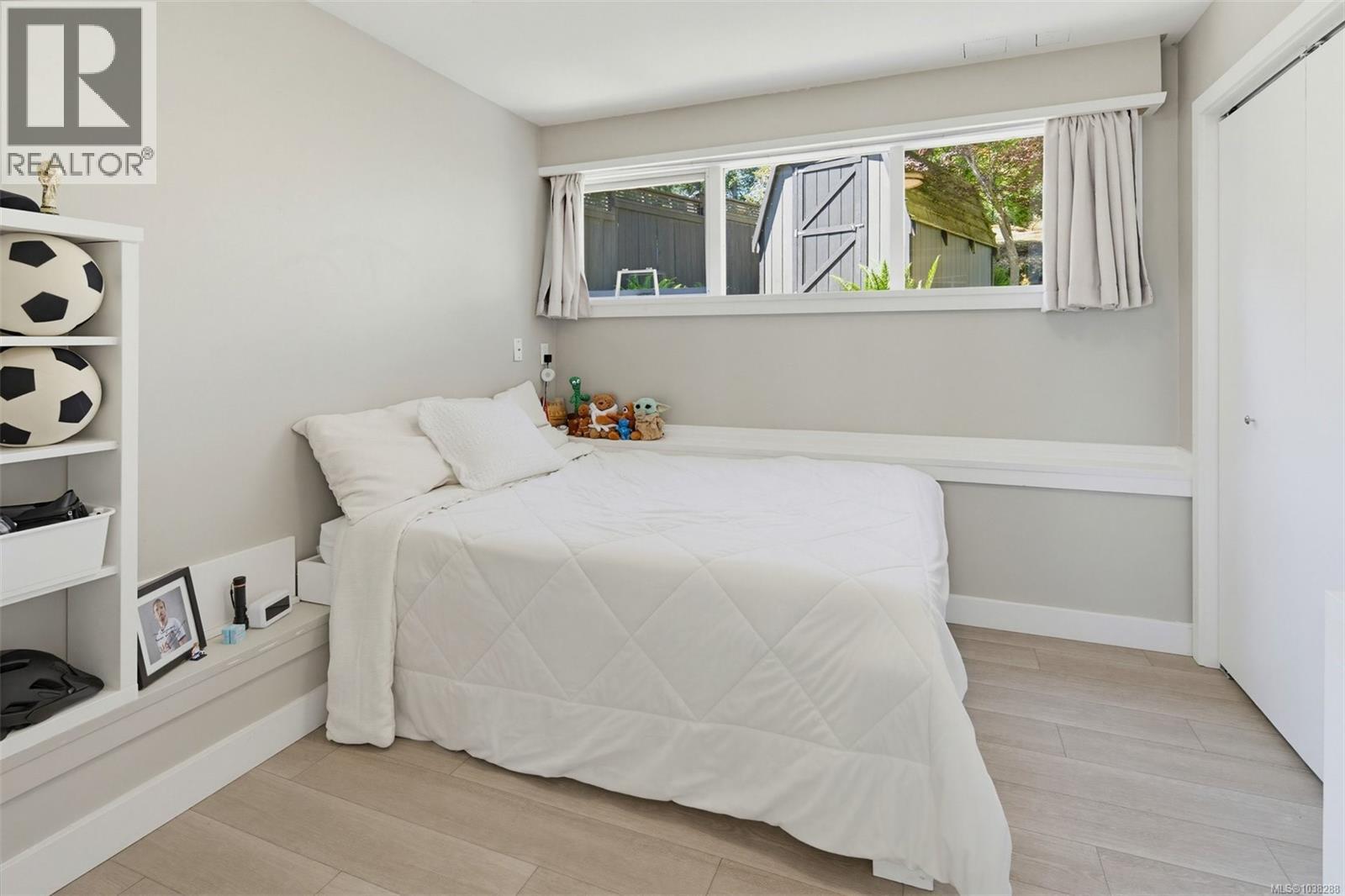 5266 Parker Ave, Saanich, British Columbia  V8Y 2M9 - Photo 33 - 1038288