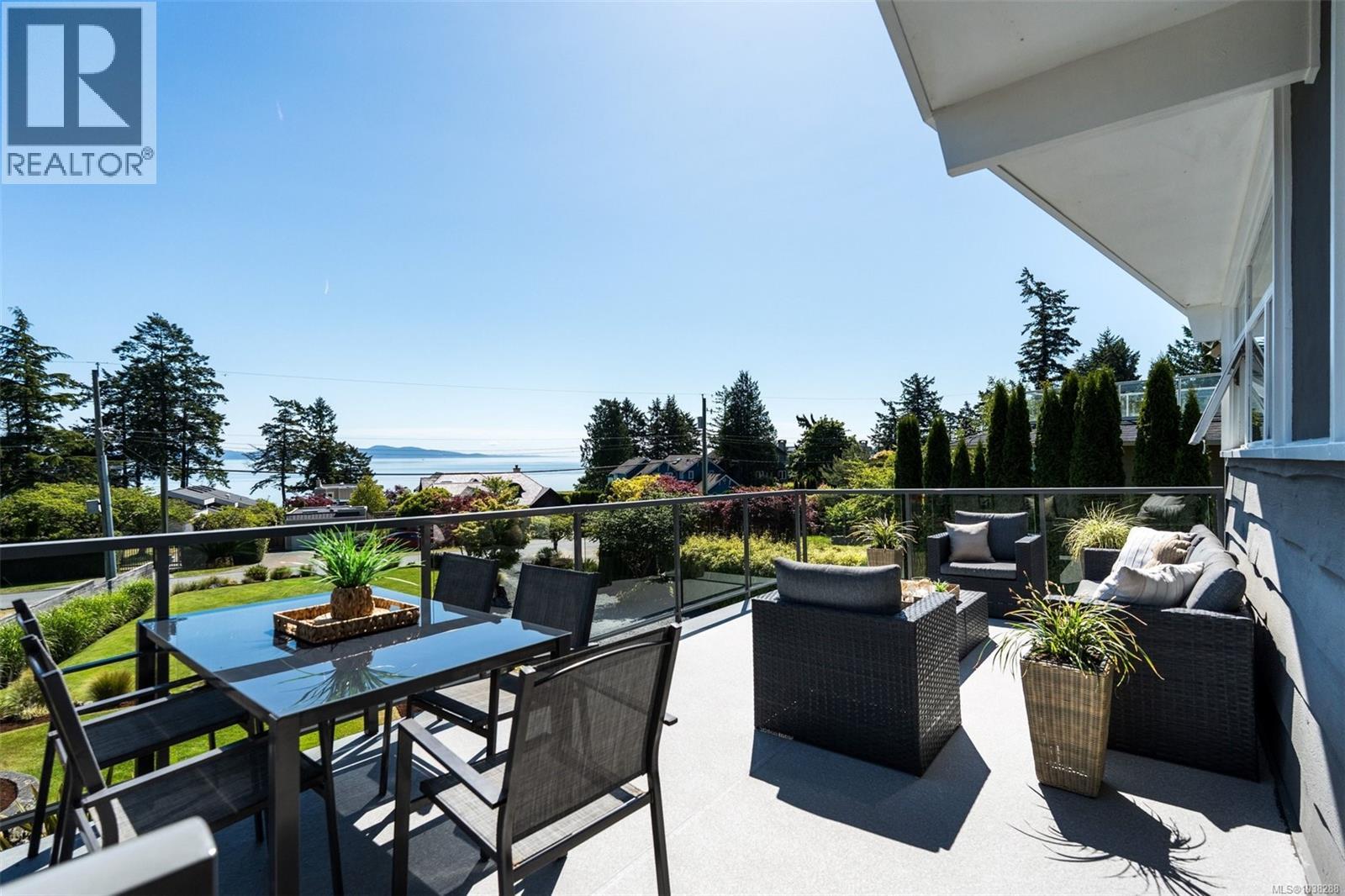 5266 Parker Ave, Saanich, British Columbia  V8Y 2M9 - Photo 38 - 1038288