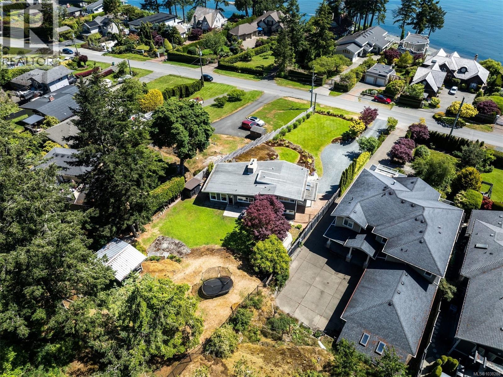 5266 Parker Ave, Saanich, British Columbia  V8Y 2M9 - Photo 44 - 1038288