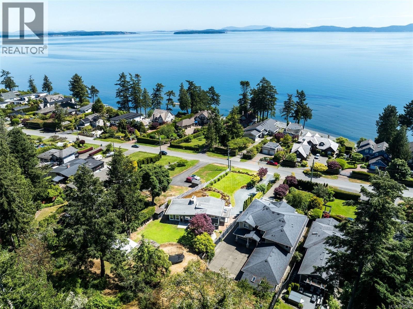 5266 Parker Ave, Saanich, British Columbia  V8Y 2M9 - Photo 45 - 1038288