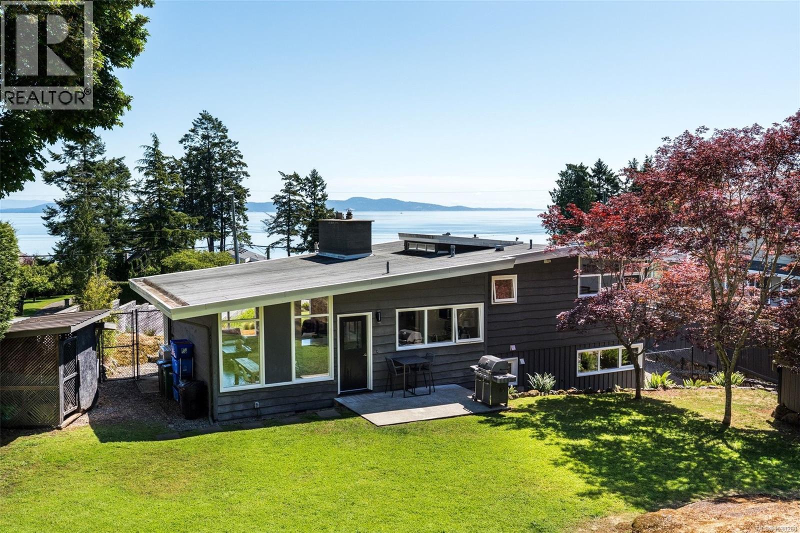 5266 Parker Ave, Saanich, British Columbia  V8Y 2M9 - Photo 47 - 1038288