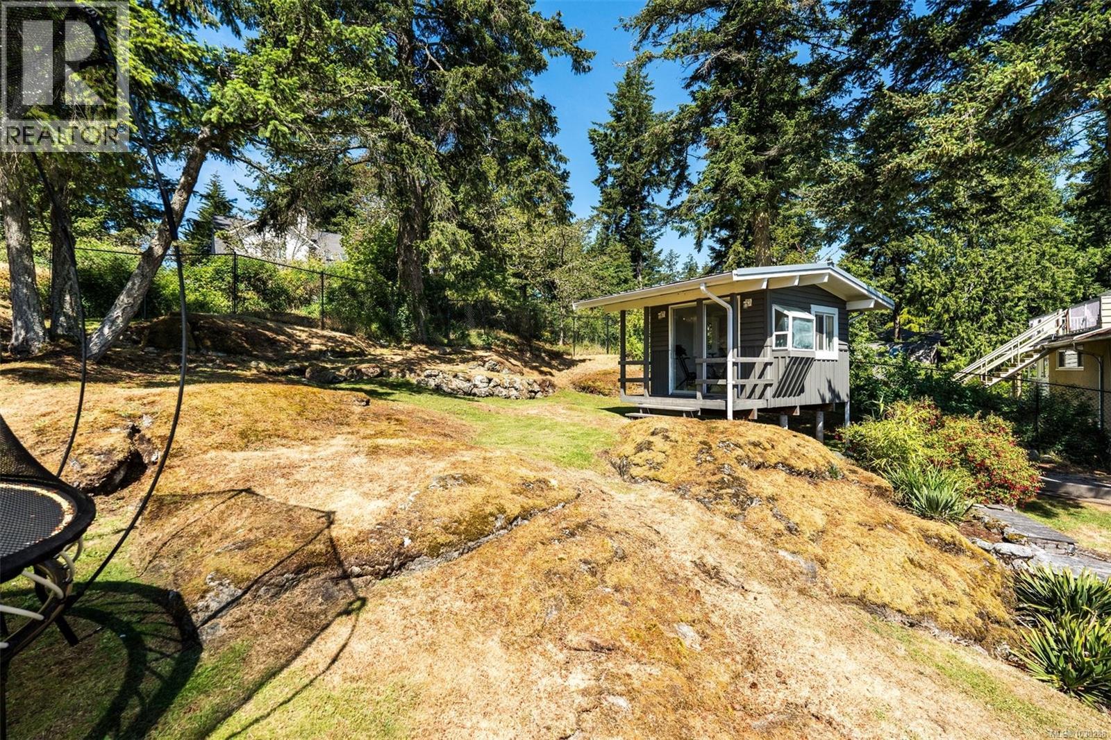 5266 Parker Ave, Saanich, British Columbia  V8Y 2M9 - Photo 53 - 1038288