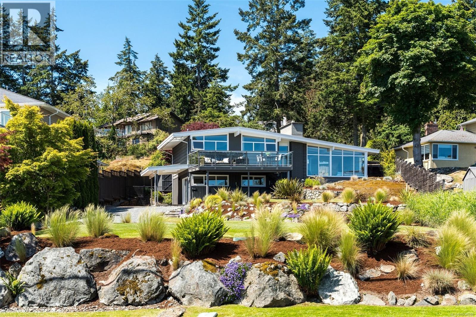 5266 Parker Ave, Saanich, British Columbia  V8Y 2M9 - Photo 61 - 1038288
