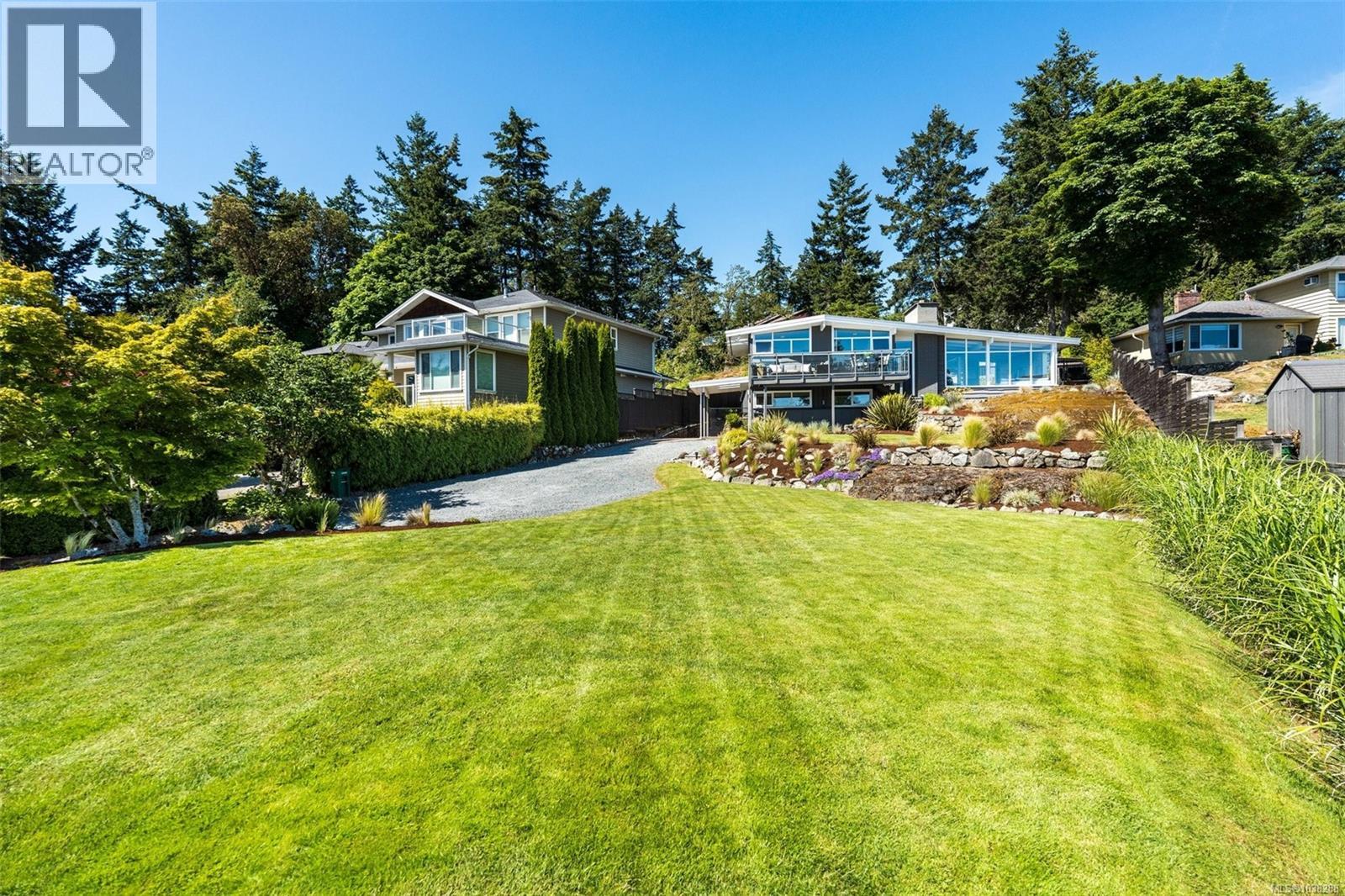 5266 Parker Ave, Saanich, British Columbia  V8Y 2M9 - Photo 66 - 1038288