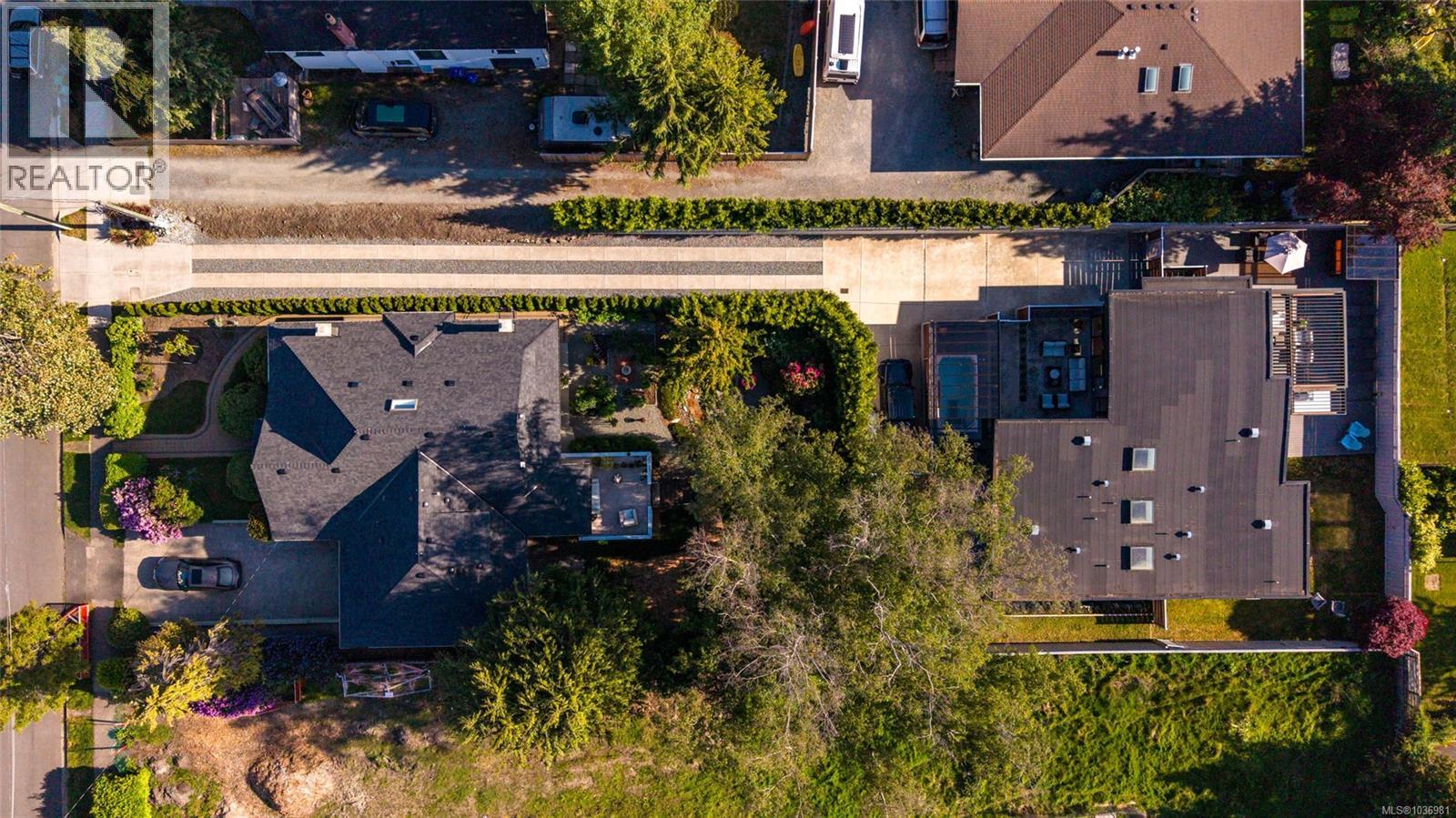 330 Irving Rd, Victoria, British Columbia  V8S 4A2 - Photo 52 - 1036981