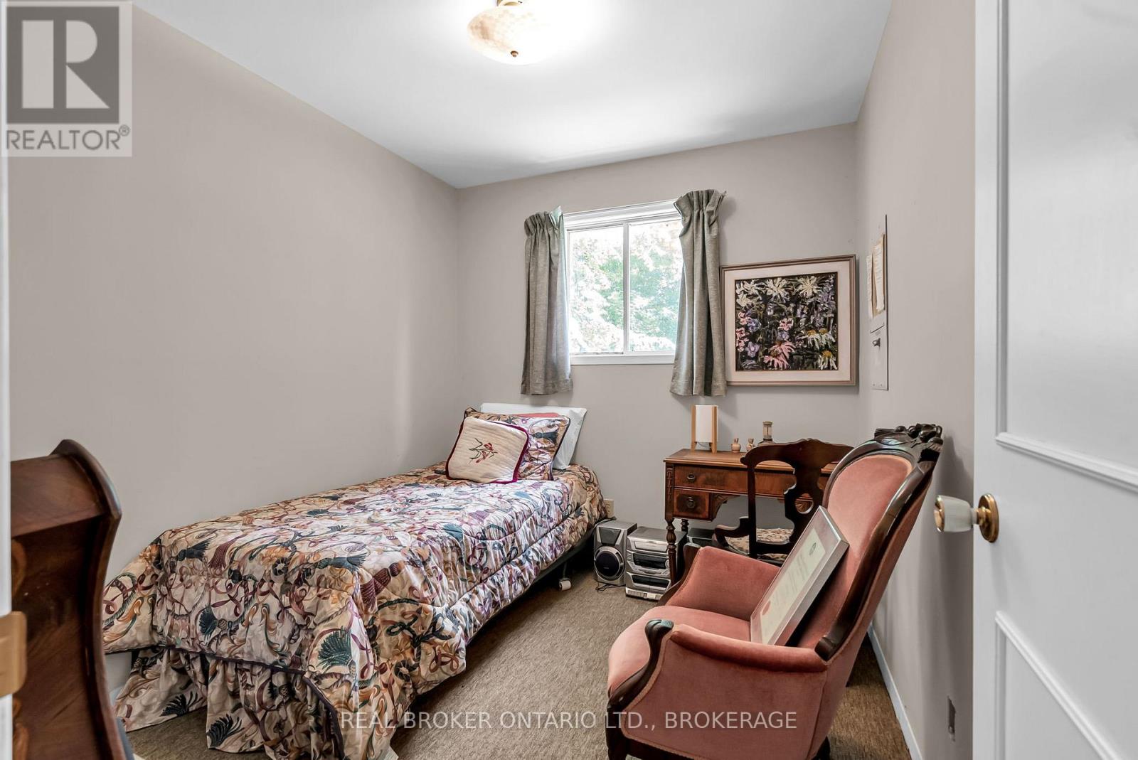 20824 South Service Road, South Glengarry, Ontario  K0C 1N0 - Photo 41 - X12250510