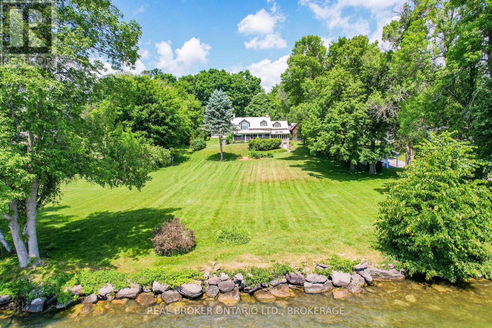 20824 South Service Road, South Glengarry, Ontario  K0C 1N0 - Photo 47 - X12250510