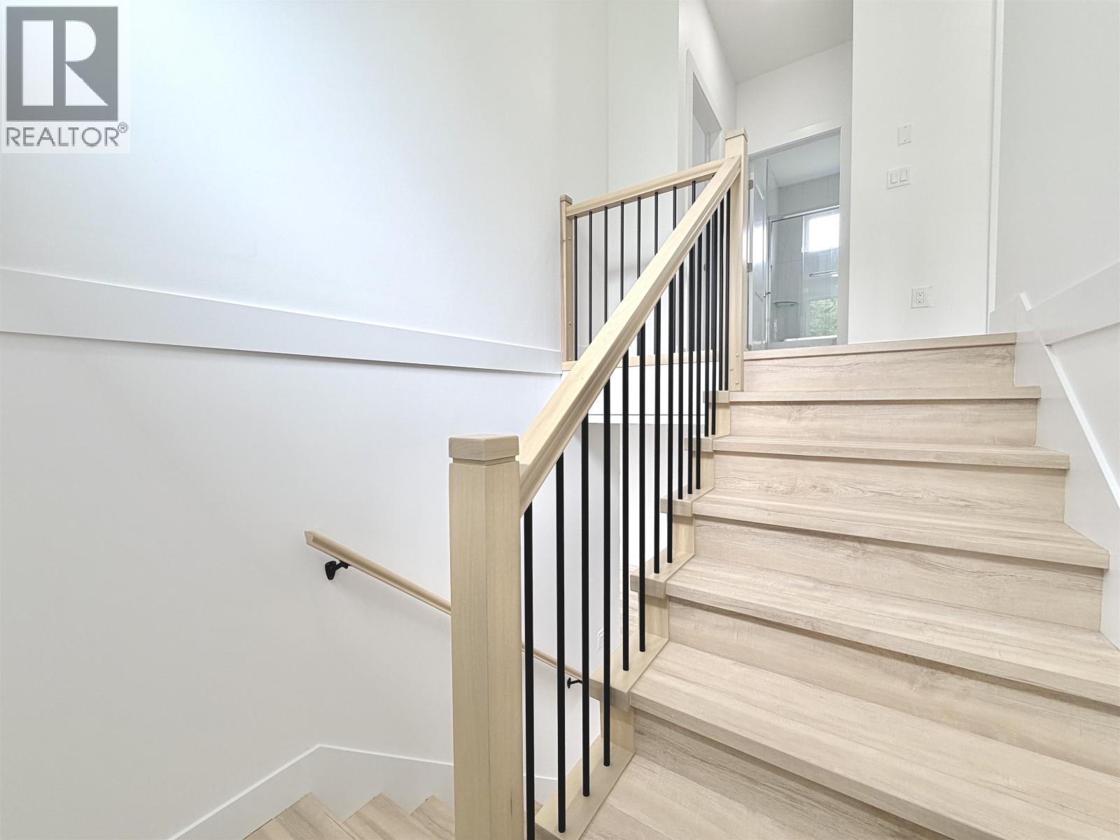 Laneway 5971 Sperling Avenue, Burnaby, British Columbia  V5E 2T8 - Photo 16 - R3129859