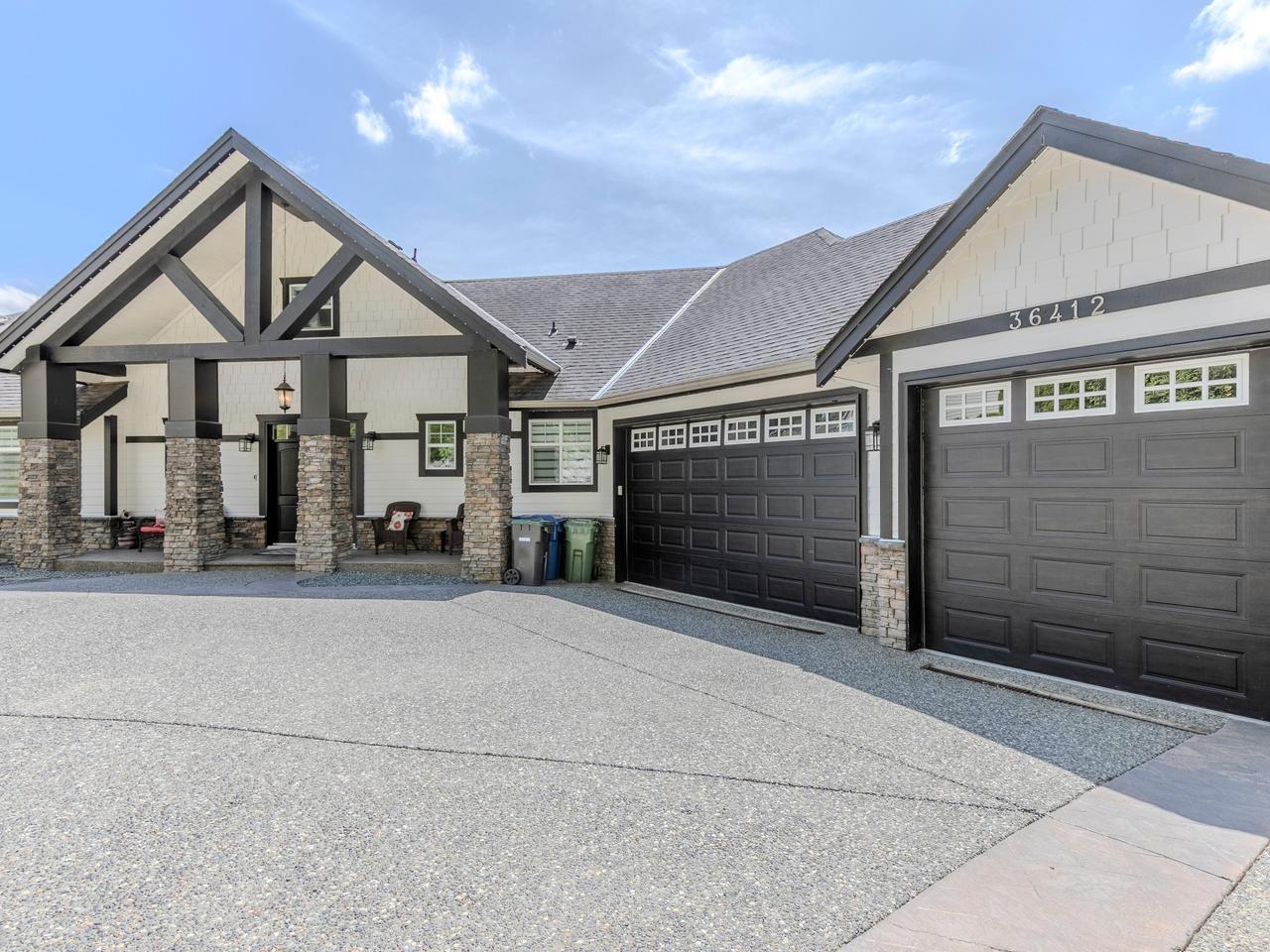 36412 Carnarvon Court, Abbotsford, British Columbia  V3G 3G4 - Photo 2 - R3129869
