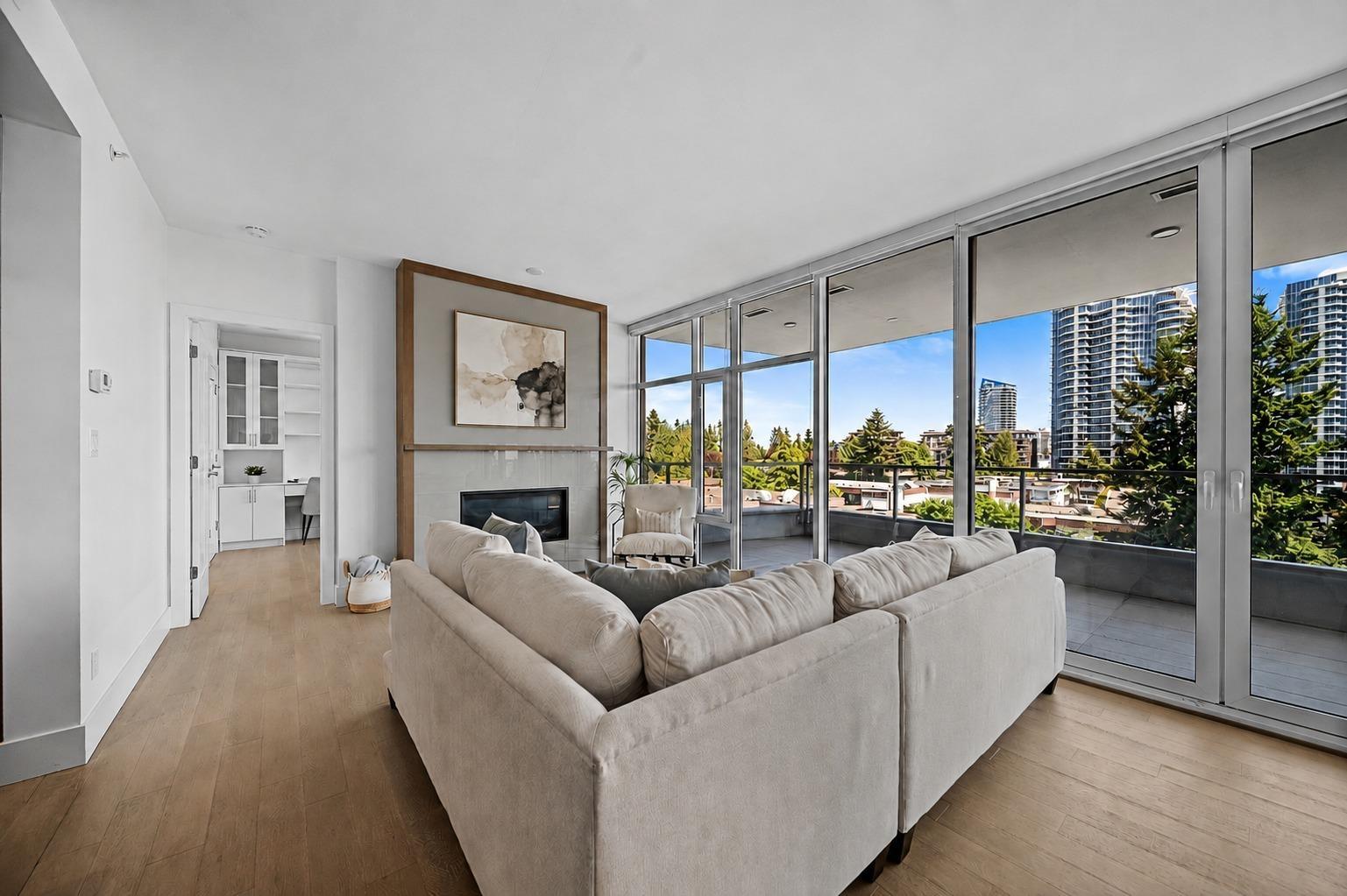 603 1501 Vidal Street, White Rock, British Columbia  V4B 0B5 - Photo 2 - R3129880