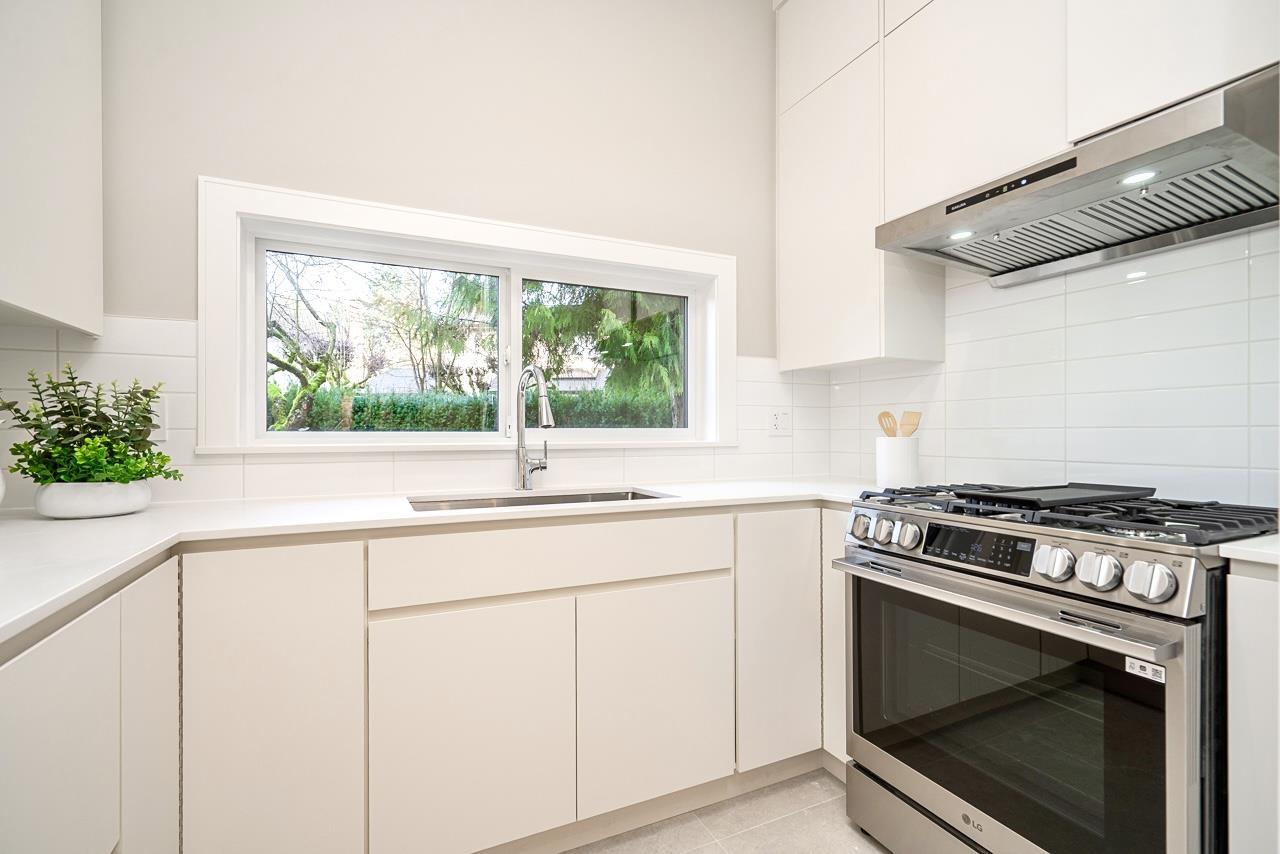 15043 19a Avenue, Surrey, British Columbia  V4A 7G8 - Photo 8 - R3129871