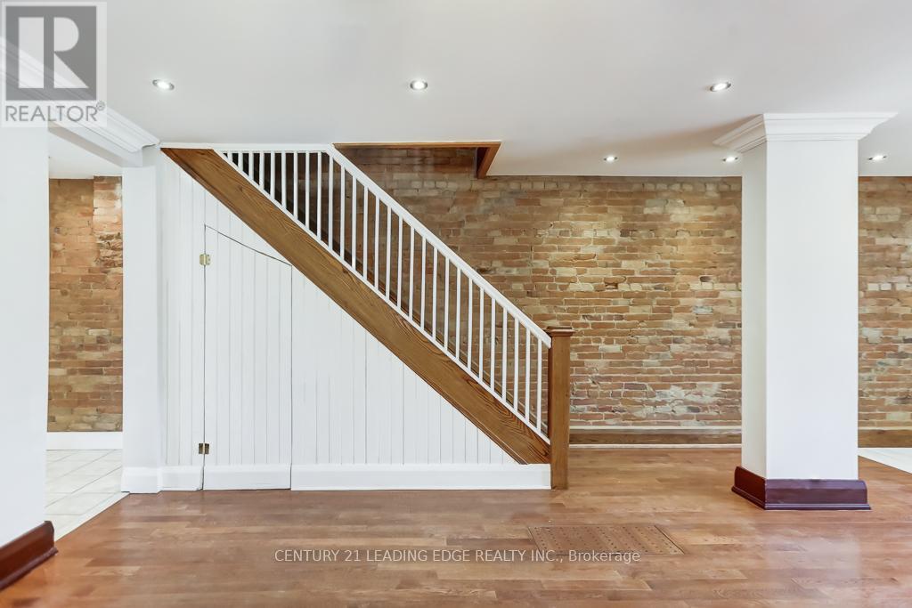 26 Grandville Avenue, Toronto, Ontario  M6N 4T9 - Photo 14 - W13216574