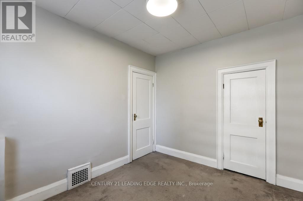 26 Grandville Avenue, Toronto, Ontario  M6N 4T9 - Photo 21 - W13216574