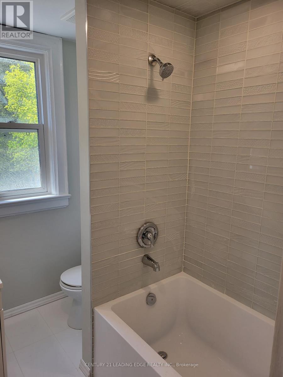 26 Grandville Avenue, Toronto, Ontario  M6N 4T9 - Photo 23 - W13216574