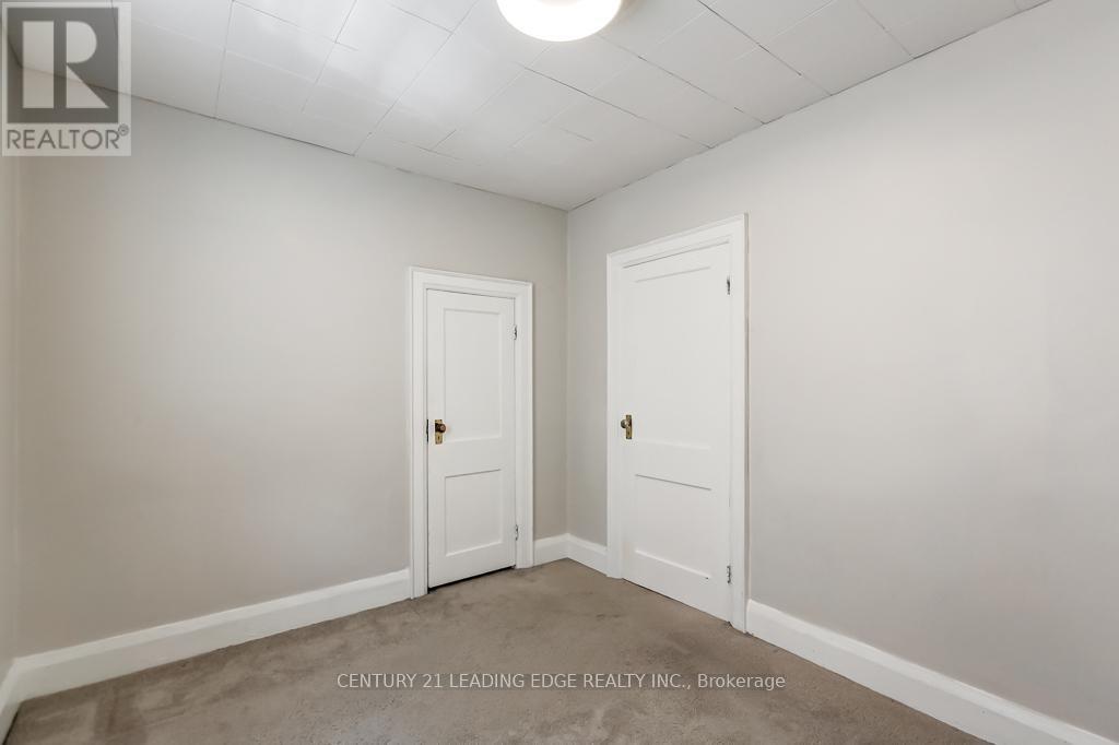 26 Grandville Avenue, Toronto, Ontario  M6N 4T9 - Photo 19 - W13216574