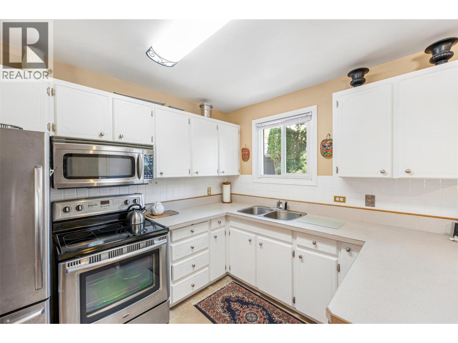 148 Woodlands Place, Penticton, British Columbia  V2A 3B3 - Photo 12 - 10389496