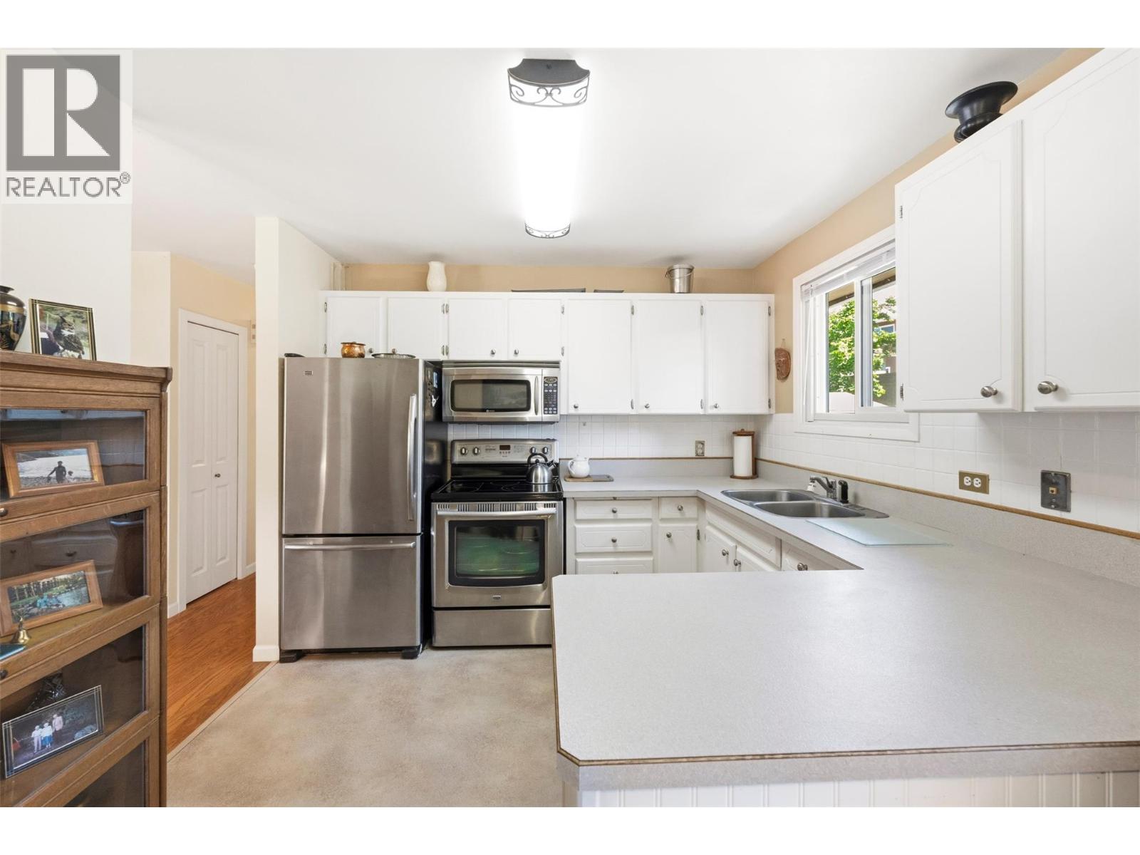 148 Woodlands Place, Penticton, British Columbia  V2A 3B3 - Photo 11 - 10389496
