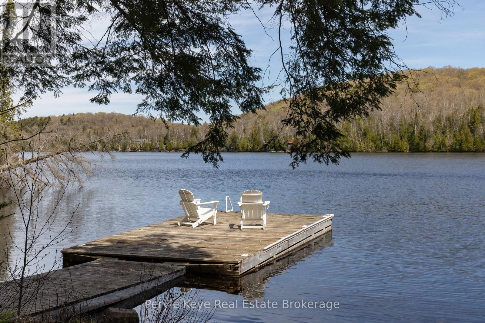 2391 Limberlost Road, Lake Of Bays, Ontario  P1H 2J6 - Photo 3 - X12955512