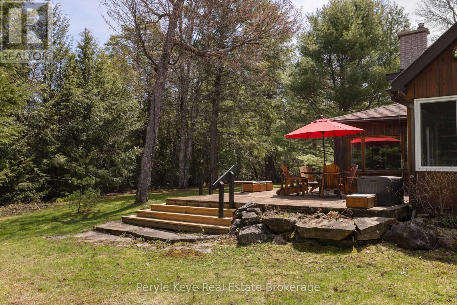 2391 Limberlost Road, Lake Of Bays, Ontario  P1H 2J6 - Photo 5 - X12955512