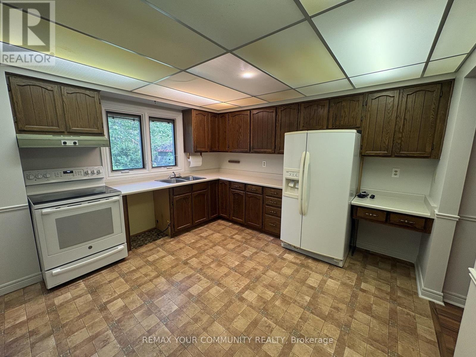 179 Digby Road, Oakville, Ontario  L6J 6A8 - Photo 8 - W13216850