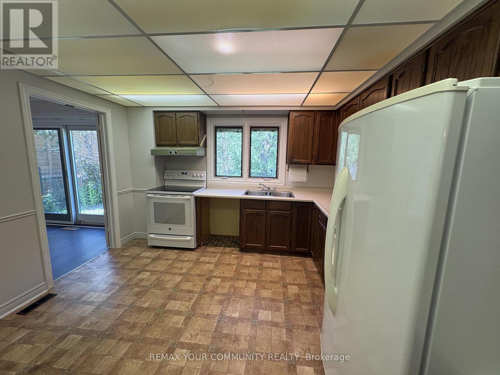 179 Digby Road, Oakville, Ontario  L6J 6A8 - Photo 9 - W13216850