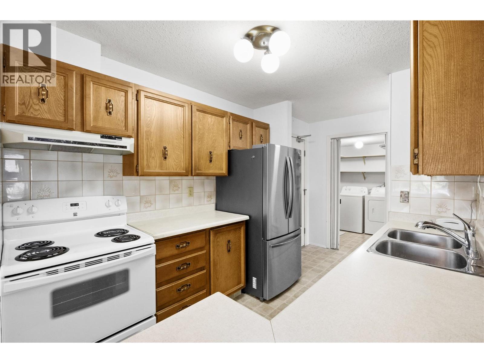 740 Winnipeg Street Unit# 202, Penticton, British Columbia  V2A 5N3 - Photo 4 - 10389418
