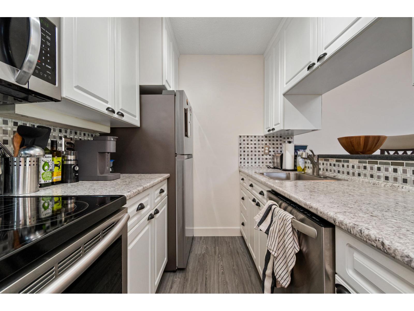 10 45915 Cheam Avenue, Chilliwack Downtown, Chilliwack, British Columbia  V2P 1N7 - Photo 10 - R3129741