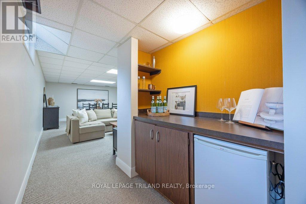 12 Mayfair Drive, London East, Ontario  N6A 2M6 - Photo 40 - X13216956