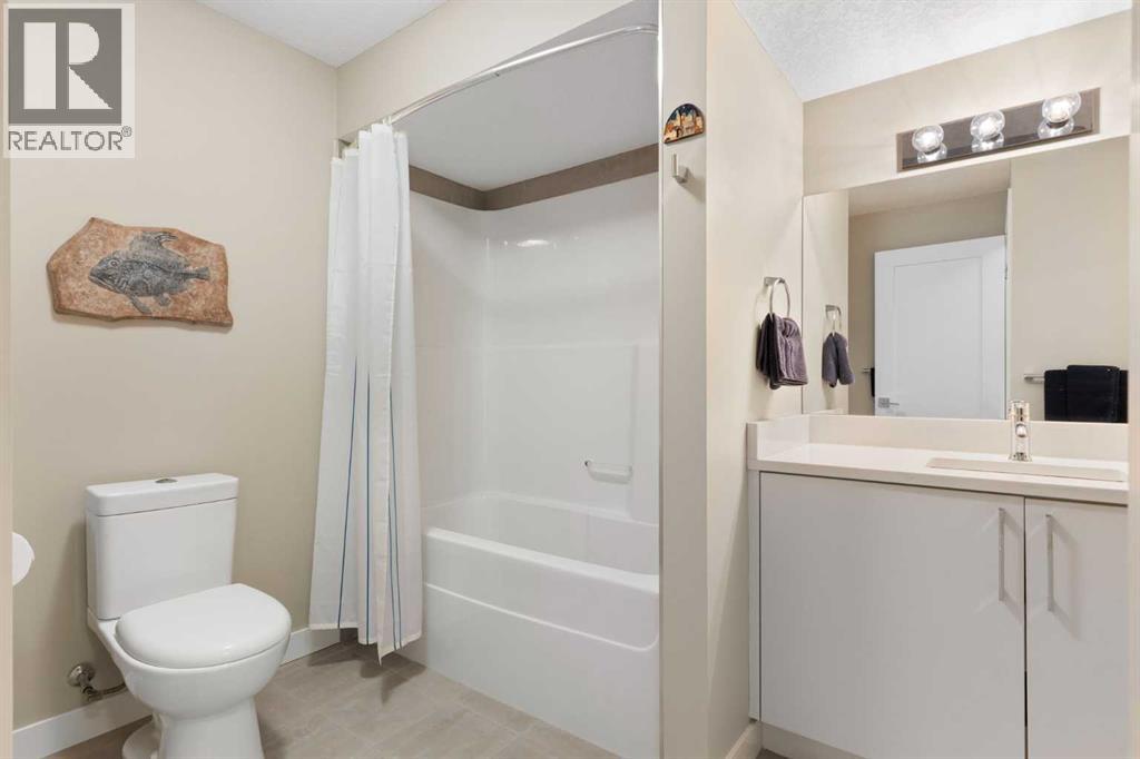 2008 43 Street NW, Calgary, Alberta T3B 6E4 - Photo 37 - A2316245