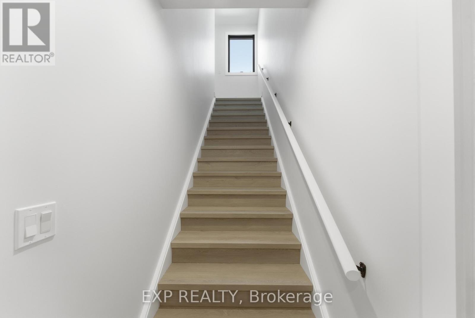 Upper - 3603 Gunning Drive, Niagara Falls, Ontario  L2G 6L3 - Photo 3 - X13216906