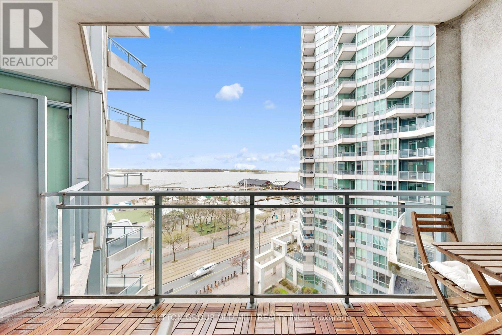 1012 - 228 Queens Quay W, Toronto, Ontario  M5J 2X1 - Photo 17 - C13216916